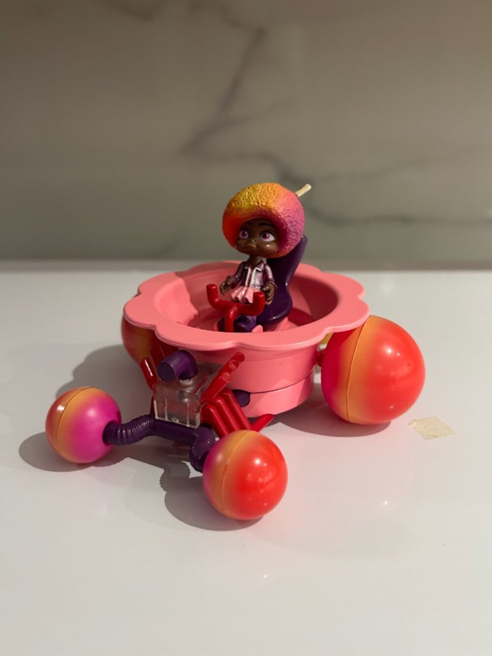 Wreck-it Ralph Sugar Rush Key Racers: #3 Snowanna Rainbow - Picture 3 of 3